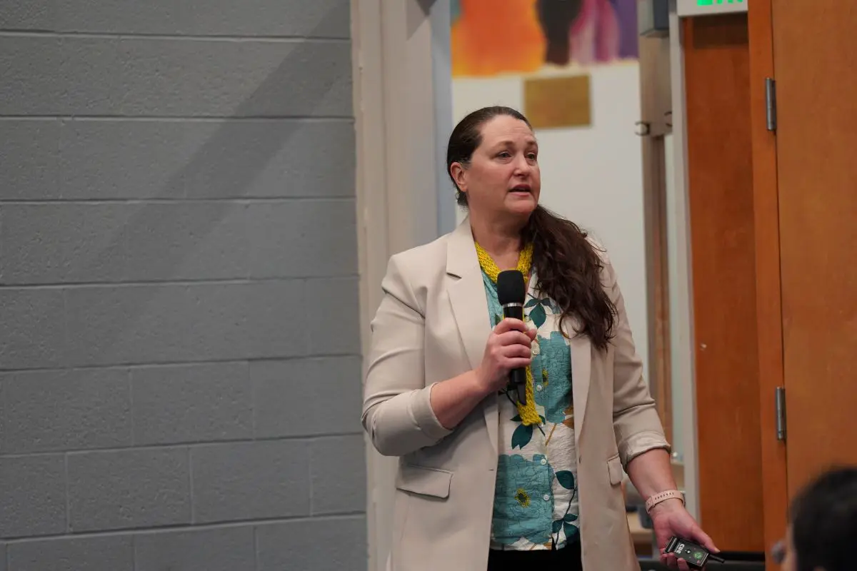 Ilsa Webeck speaking at the UNH digital health session